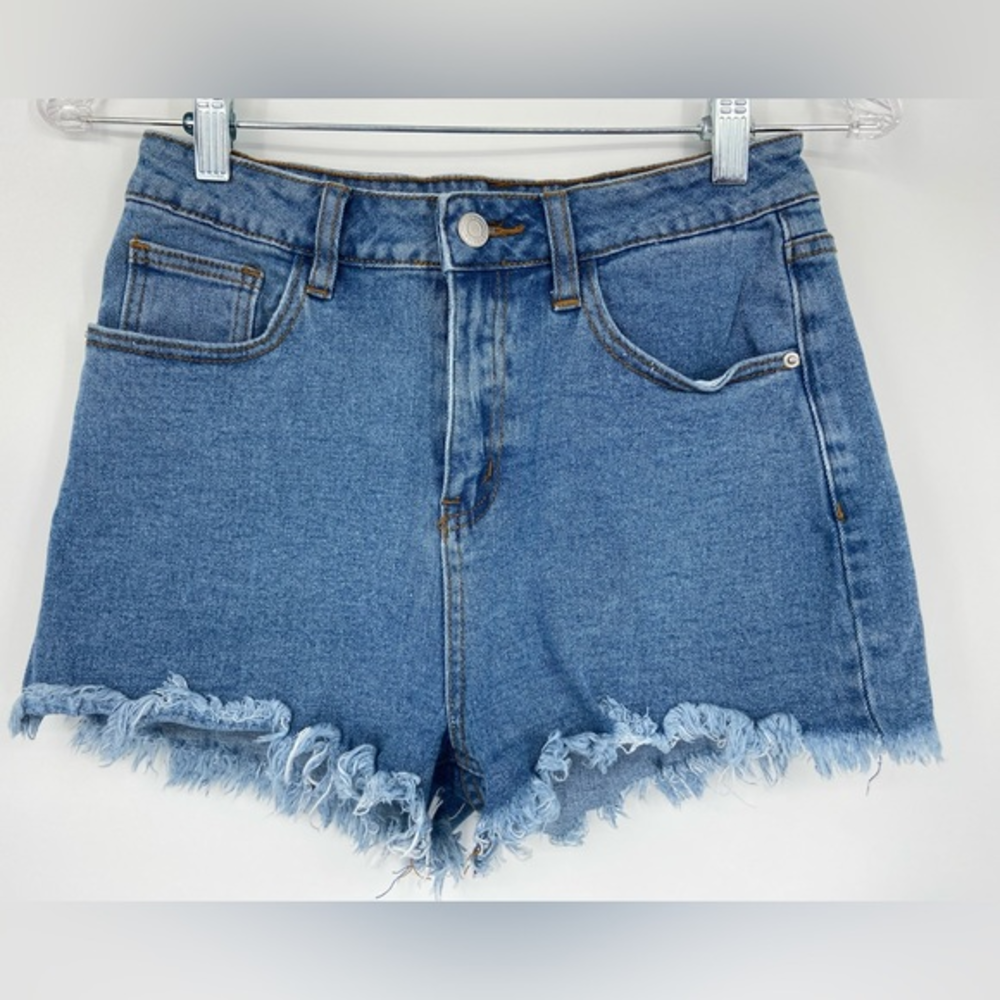 Odica cut off‎ jean shorts, size small